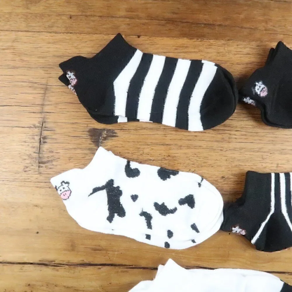 5 PAIR BLACK & WHITE WHIMISCAL COW PRINT ANKLE SOCKS WOMENS SIZE 5 TO 8 NWT